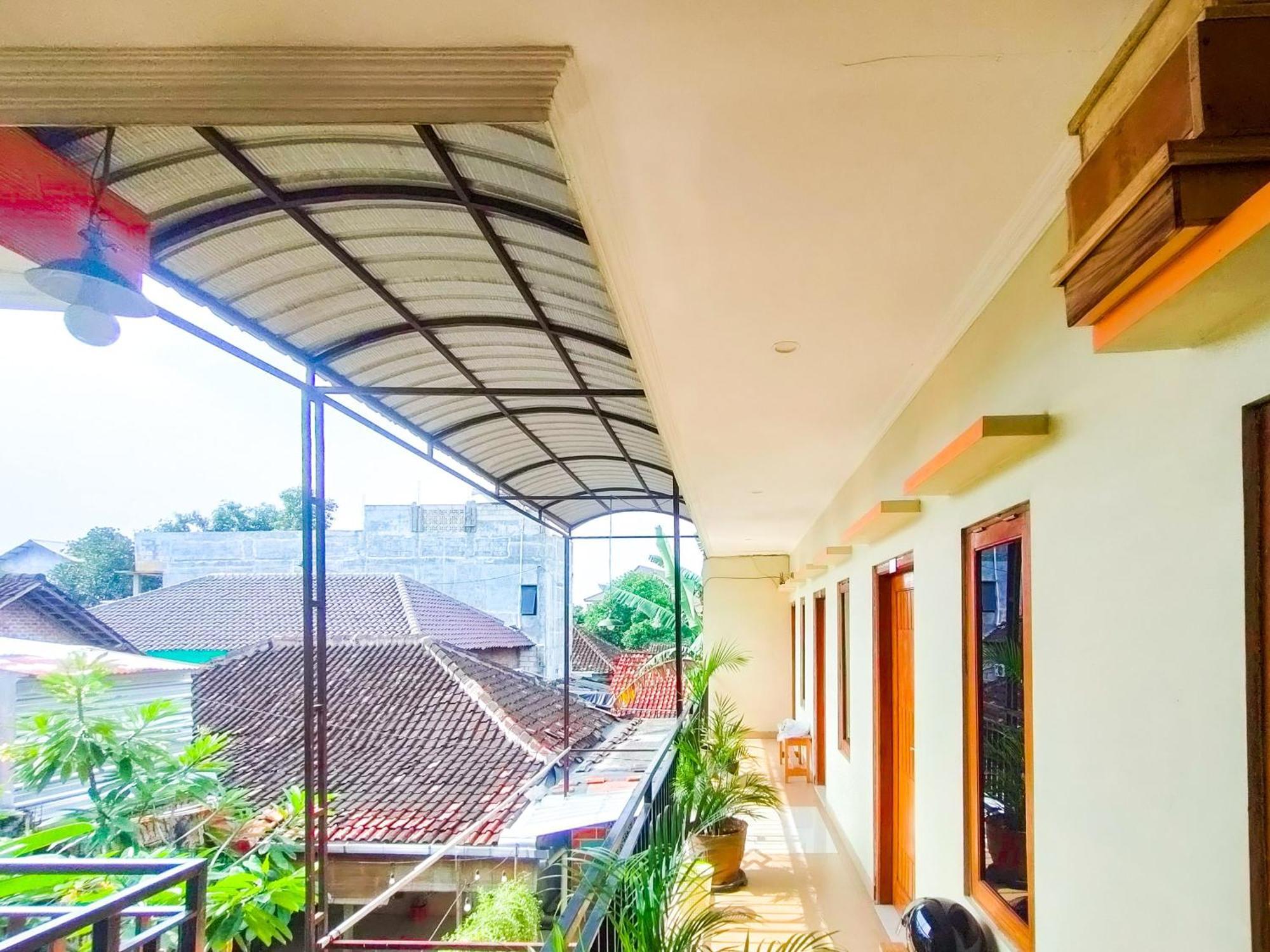 فندق Reddoorz Syariah At Graha Adi Karya Kartasura Kartosuro المظهر الخارجي الصورة